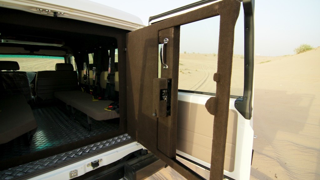 bulletproof-land-cruiser-78