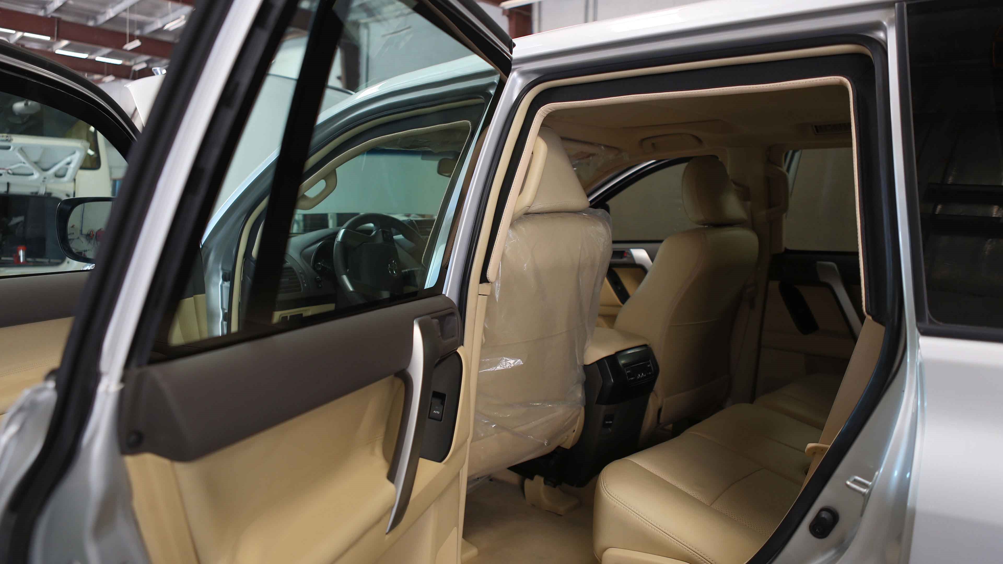 armored-Landcruiser-prado