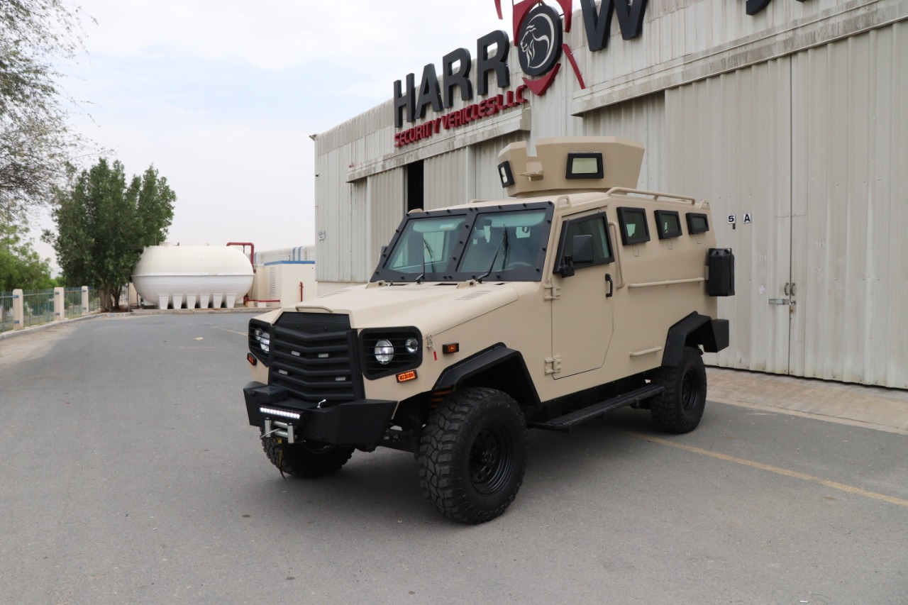 amored personnel carrier land cruiser 79 tygra (1)
